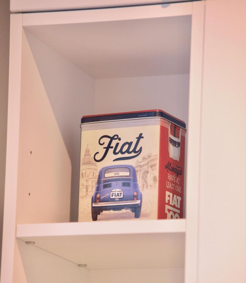 Beautiful Flat Next To Karlskirche Vienna Esterno foto